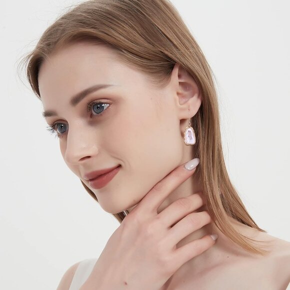 Women's 14k fish hook gold Dainty gold Wire Wrap pearl drop Earrings - Picture 2 of 6